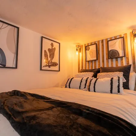 Davila Lofts By Urbanhosting Apartman