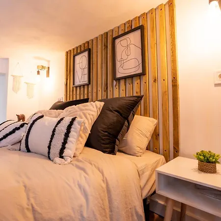 Апартаменты Davila Lofts By Urbanhosting